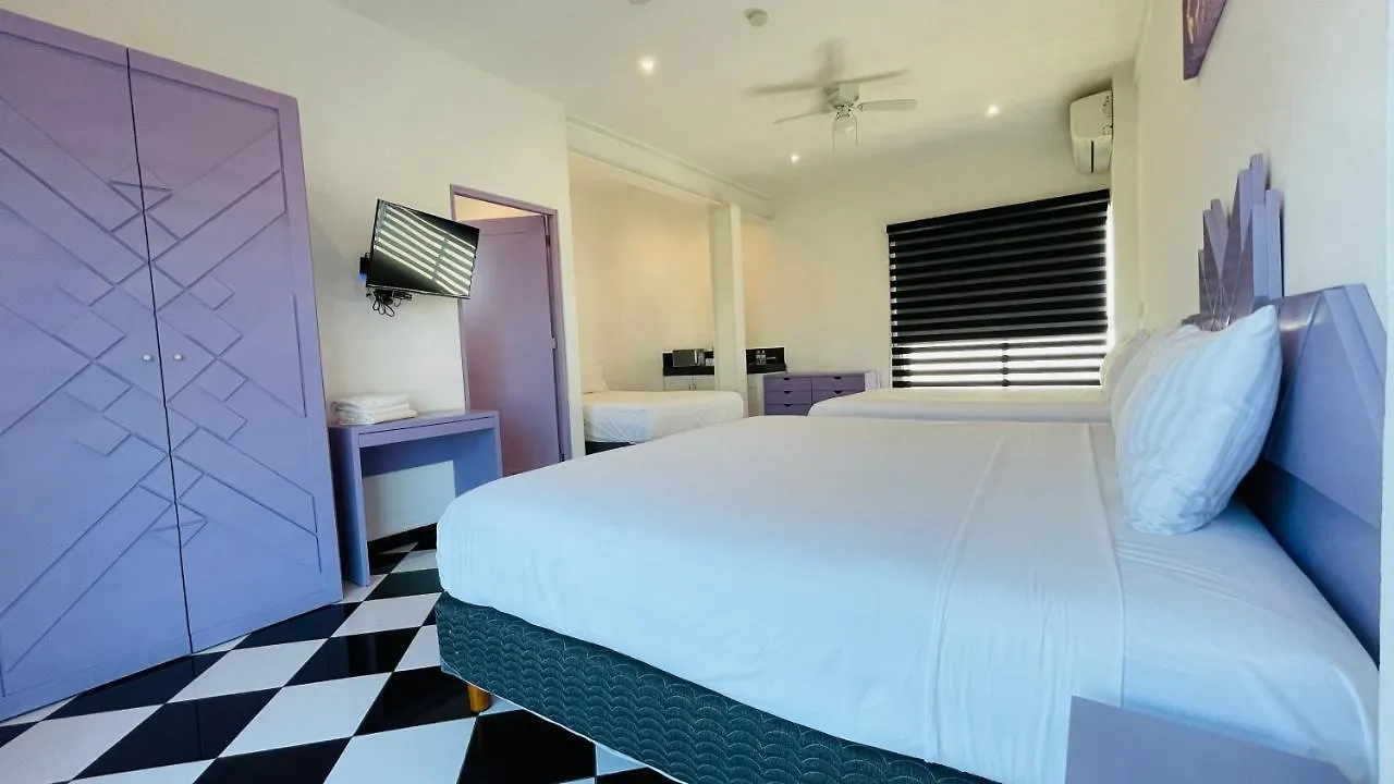 Hotel Winday A 4 Calles De La 5A Avenida Playa del Carmen 3*,  Mexico