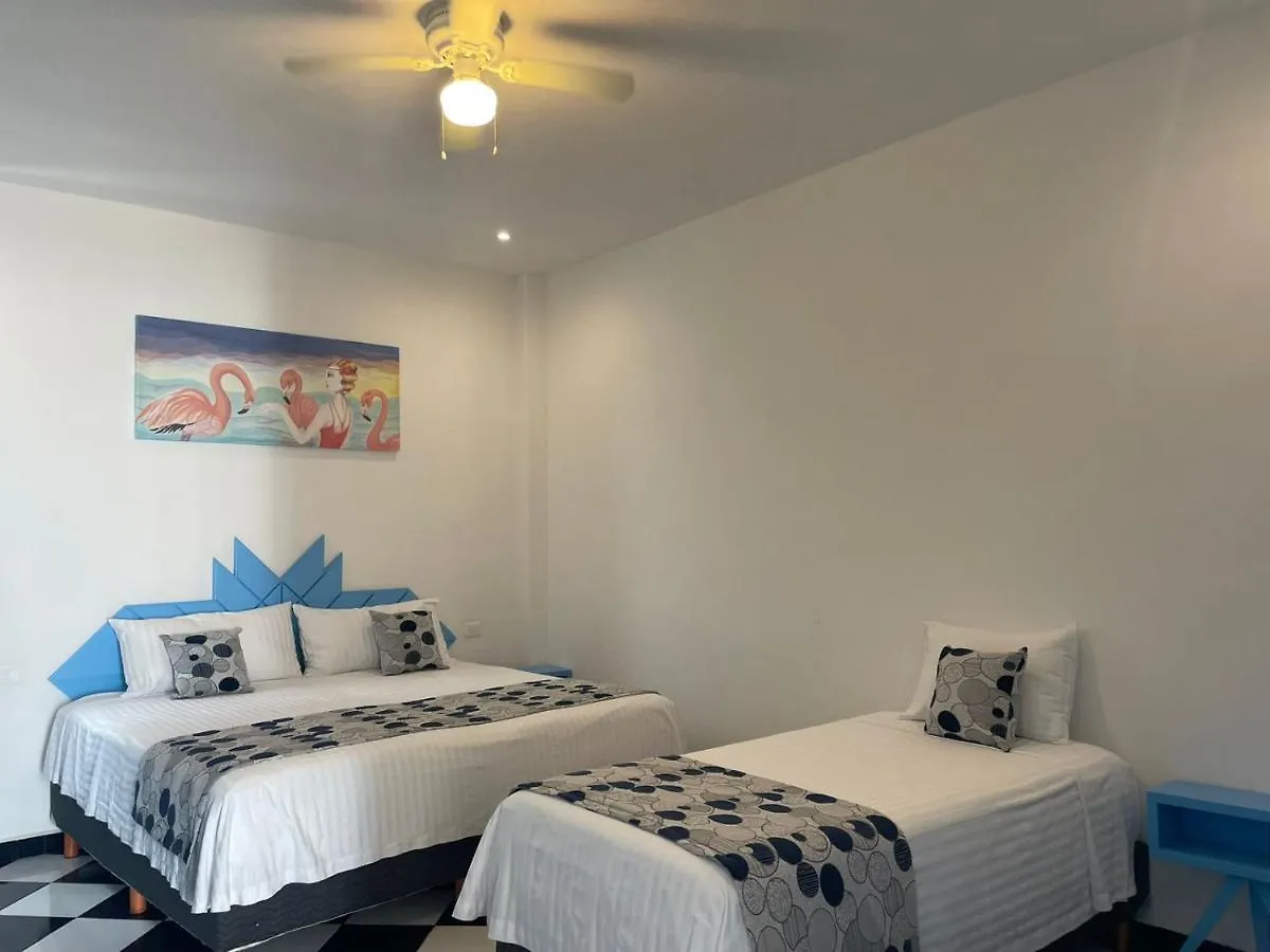 Pavo Real City - Playa del Carmen 3*,