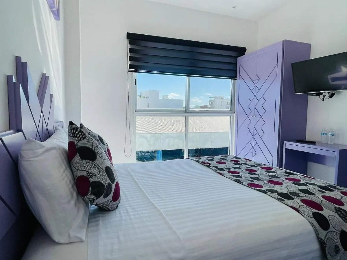 Pavo Real City - Playa del Carmen Hotel