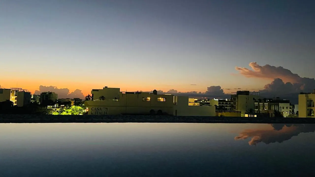 Hotel Winday A 4 Calles De La 5A Avenida Playa del Carmen Mexico